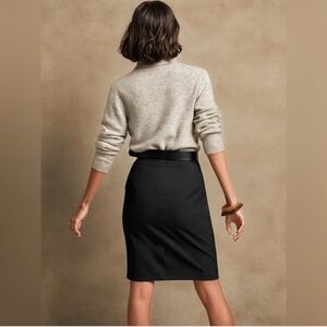 NWT Banana Republic Factory Classic Black Pencil Skirt 12 Black